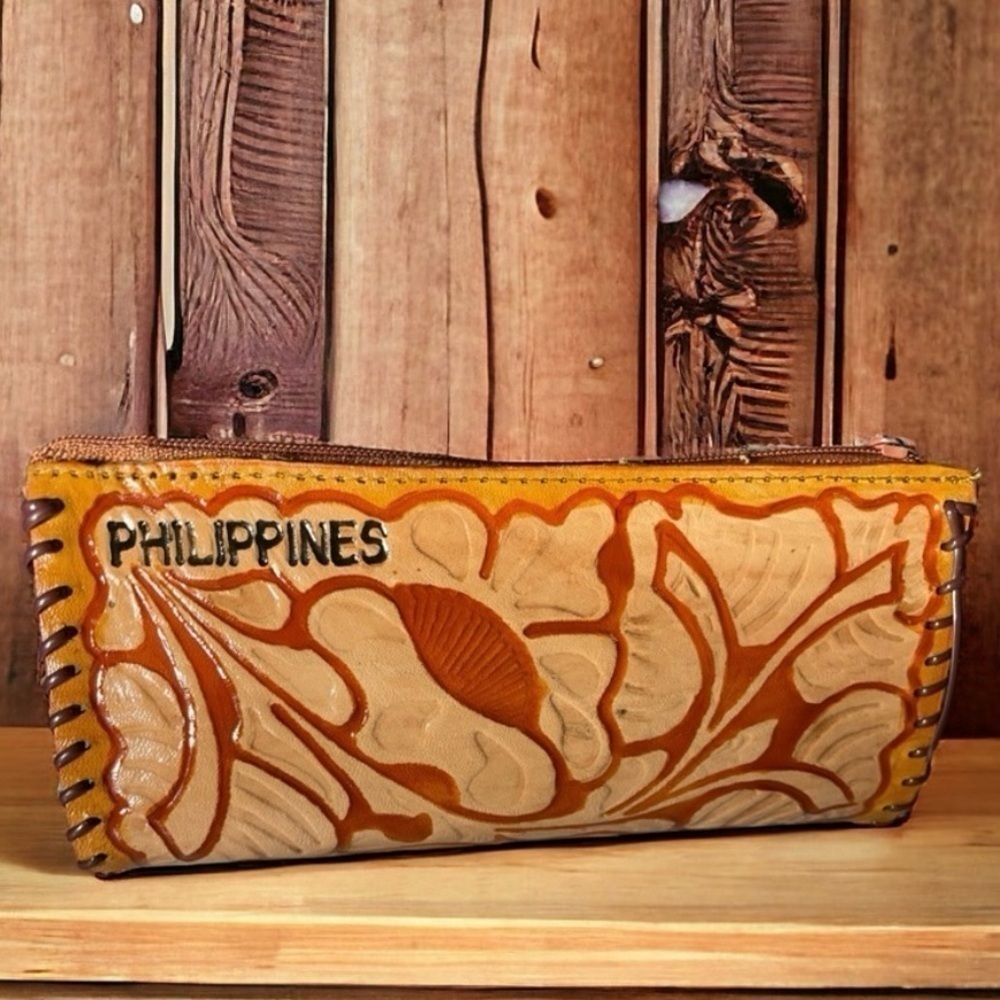 Handmade Leather coin, keys etc. zipper pouch, made in Philippines